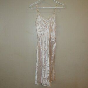 Vtg 40-50s Colony Club Bur-Mil Quality Shiny Wet Look Peach Pink Nightgown XS/S?
